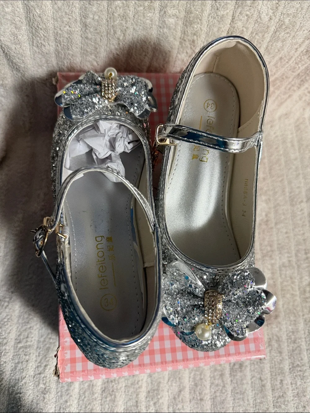 N/A elegant silver